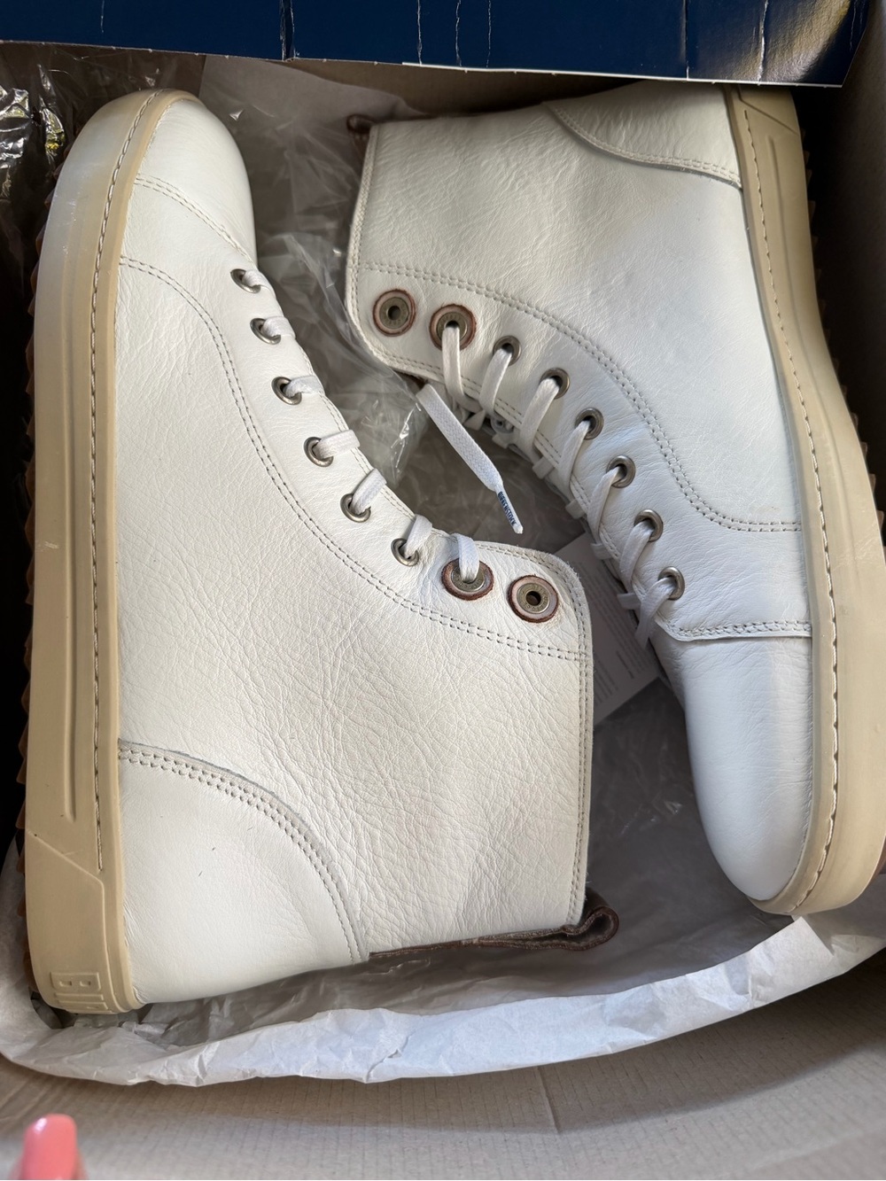 Birkenstock Men’s Cream-White Leather Chukka Boots - Picture 8 of 9